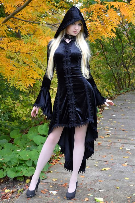 Gothic witch ensemble for kids